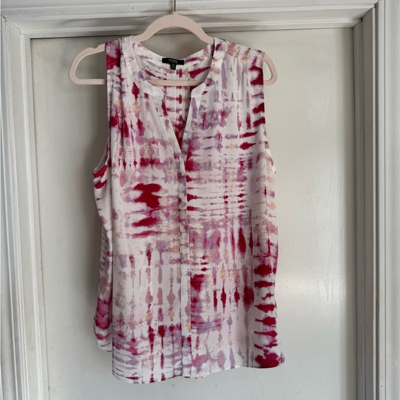 NWOT NYDJ Sleeveless Pintuck Blouse - Picture 4 of 16